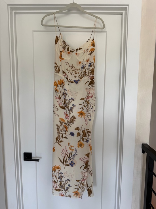 Reformation Dresses & Skirts - Reformation Kourtney cream dress with brown and blue floral accents